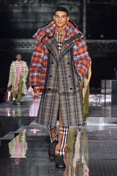 Look 76